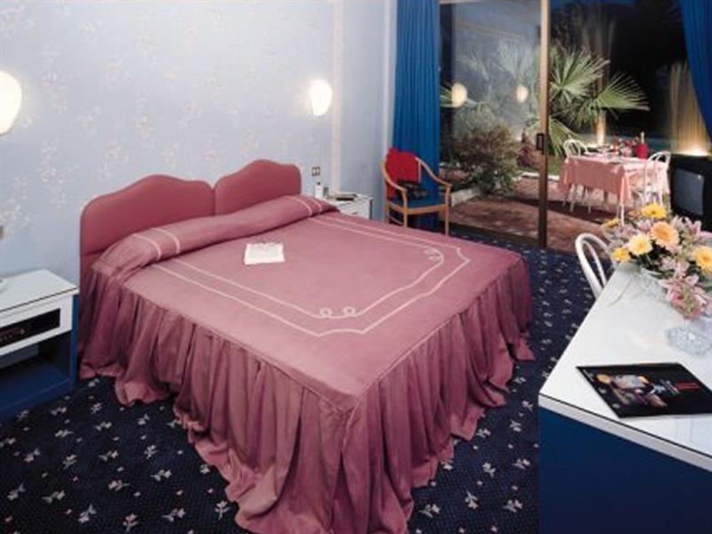 Nyala Suite Hotel Sanremo Exteriör bild